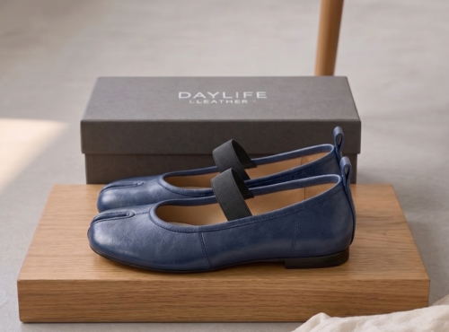 Gemini_Generated_Image_5qszlh5qszlh5qsz Leather Split-Toe Tabi Mary Jane Flat Shoes in Navy Blue | Daylife Leather