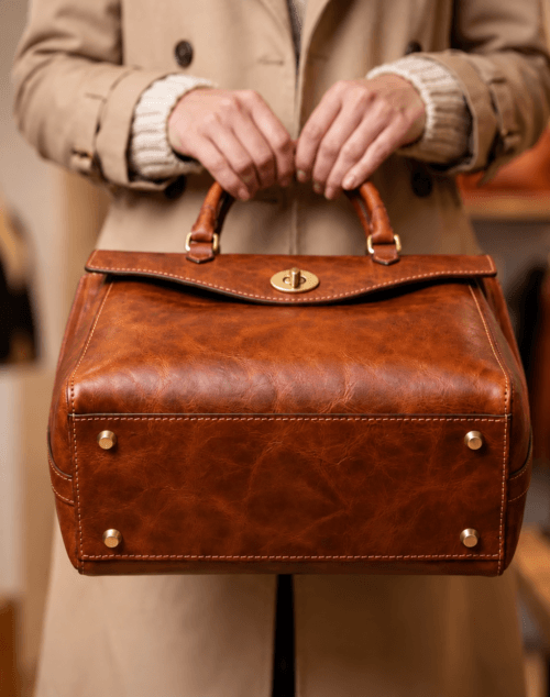 Royal Fold Heritage Tote | Daylife Leather Royal Fold Heritage Tote – vintage cognac leather handbag with gold turn-lock closure by Daylife Leather